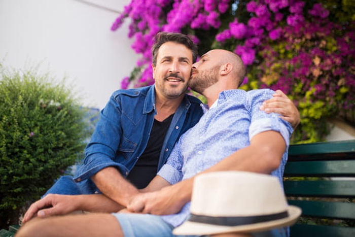 Find a Gay Sugar Daddy in Lakewood, California – Gkiss