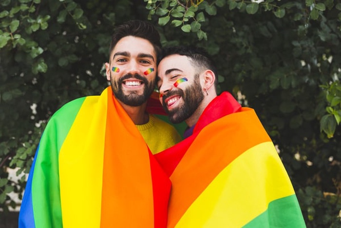 Find a Gay Sugar Daddy in Appleton, England – Gkiss